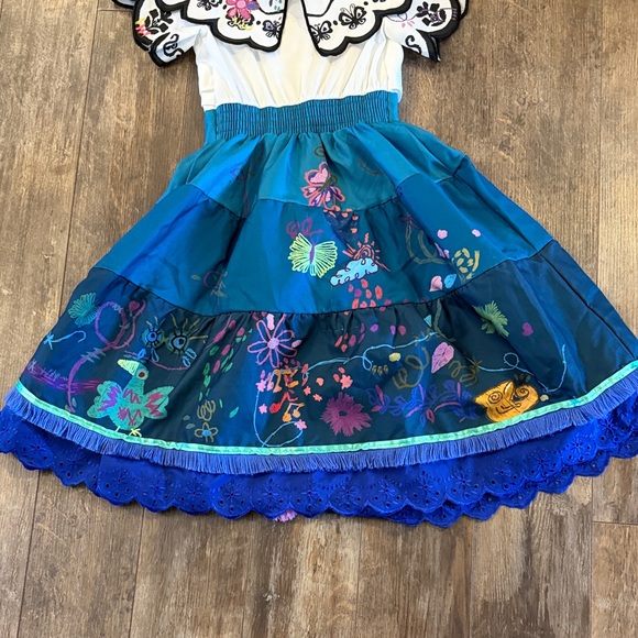 Enchanting Blue Floral Kids Costume Dress - Picture 13 of 16